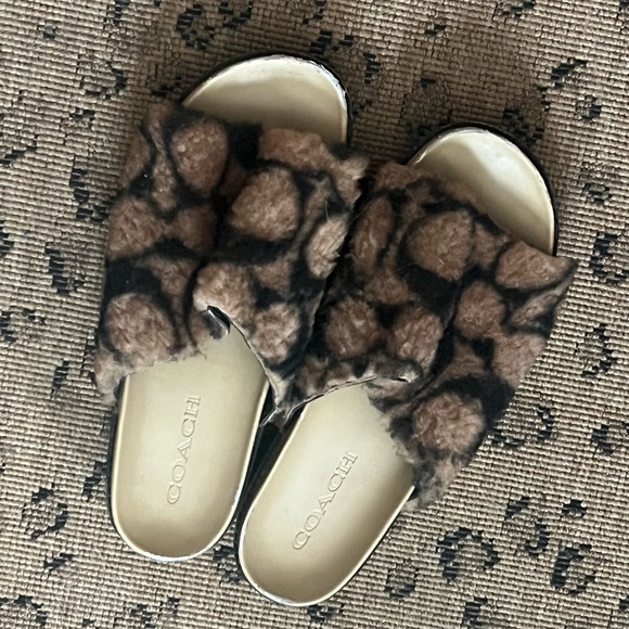 Coach Shearling Sandals - Picture 4 of 6